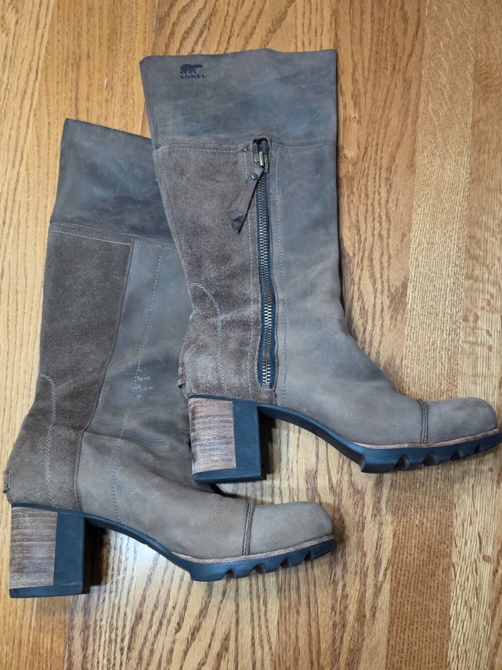 Sorel Knee High Leather Block Heel Boot Brown Women Size 9.5 NL2301-261
